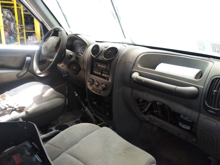  Mahindra PICK UP 2009    EN DESARME